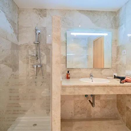 Apartment Alterhome Apartamento Con Piscina Maria Zambrano
